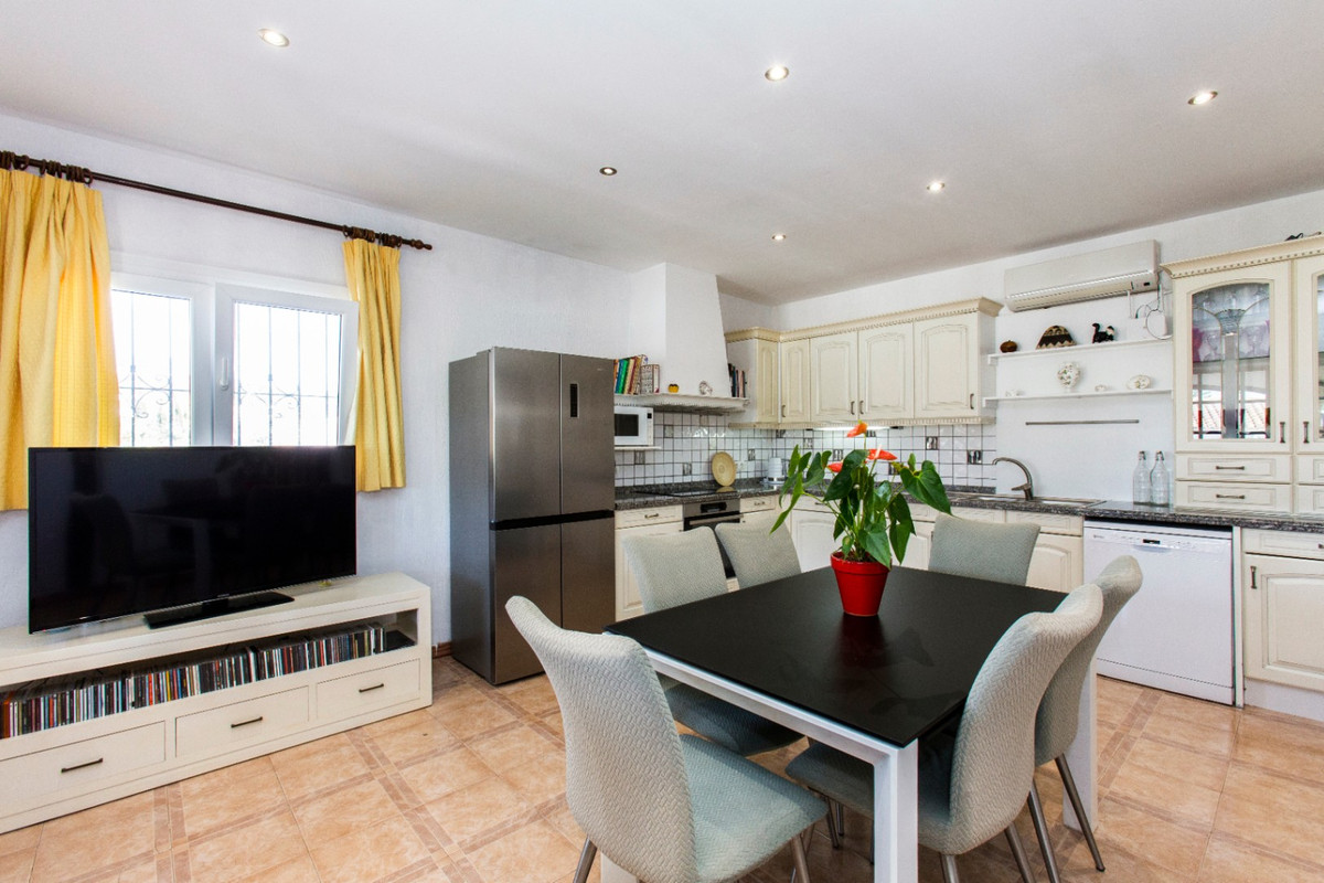 4 Bed Townhouse for sale in Benissa Costa Blanca, Alicante, Spain