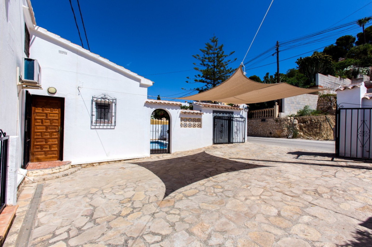 4 Bed Townhouse for sale in Benissa Costa Blanca, Alicante, Spain