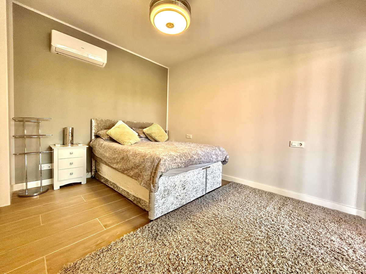 2 Bed Apartment for sale in Villamartin Costa Blanca, Alicante, Spain