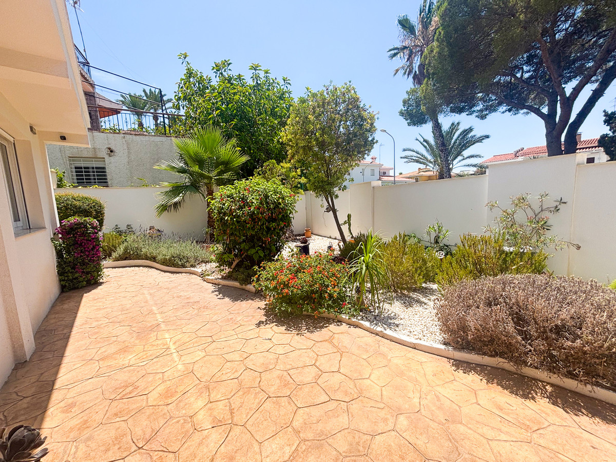 Se vende Villa - Chalet de 7 dormitorios en Costa Blanca, Alicante, España