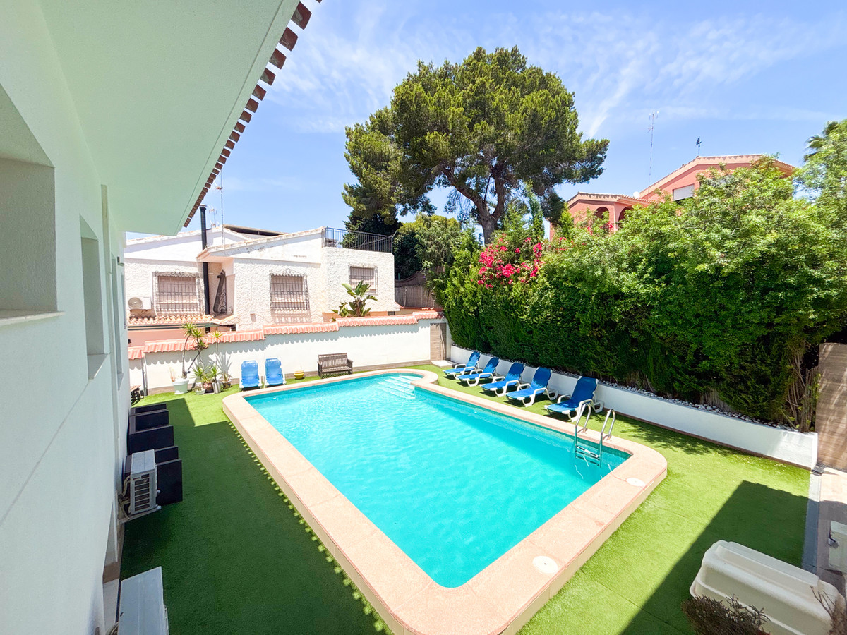 Se vende Villa - Chalet de 7 dormitorios en Costa Blanca, Alicante, España