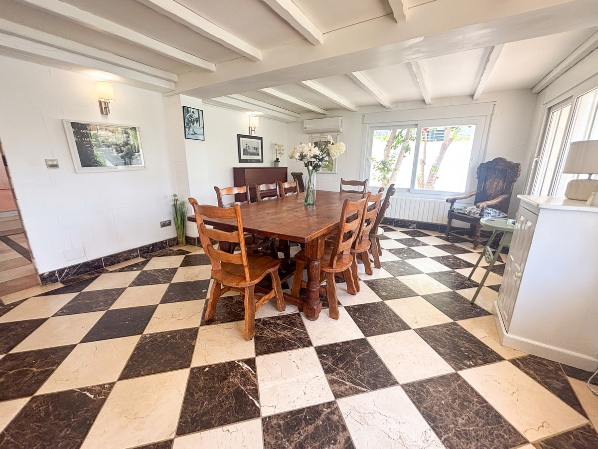 Se vende Villa - Chalet de 7 dormitorios en Costa Blanca, Alicante, España