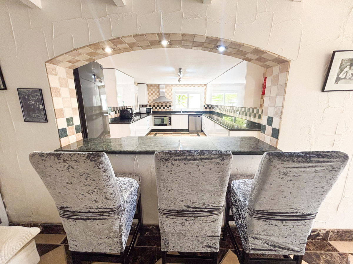 Se vende Villa - Chalet de 7 dormitorios en Costa Blanca, Alicante, España