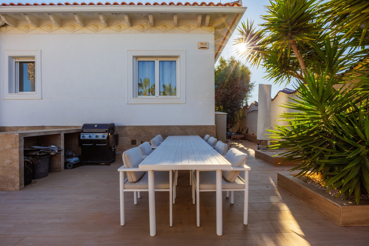 5 Bed Townhouse for sale in Ciudad Quesada Costa Blanca, Alicante, Spain