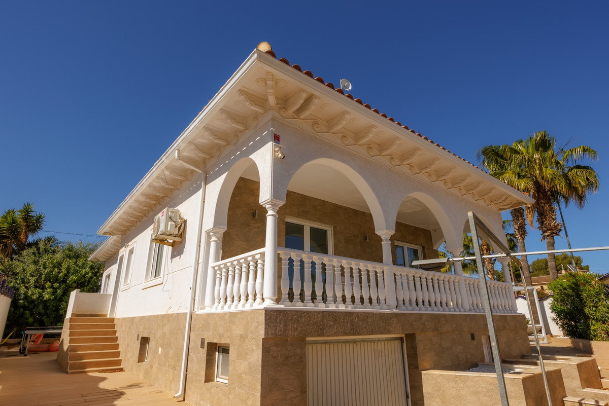 5 Bed Townhouse for sale in Ciudad Quesada Costa Blanca, Alicante, Spain