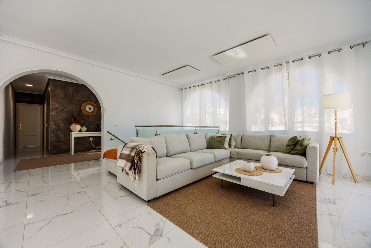 5 Bed Townhouse for sale in Ciudad Quesada Costa Blanca, Alicante, Spain