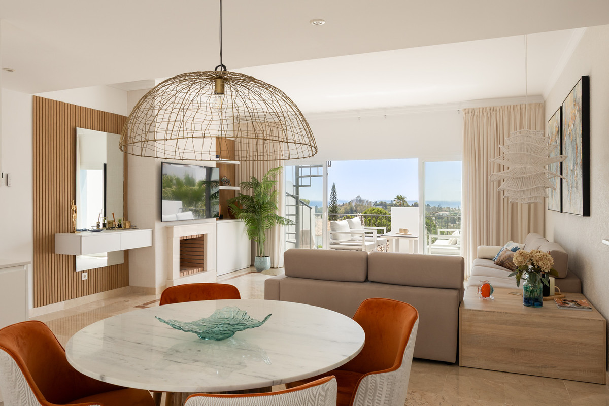 2 Bed Apartment for sale in Benahavís Costa Del Sol, Málaga, Spain