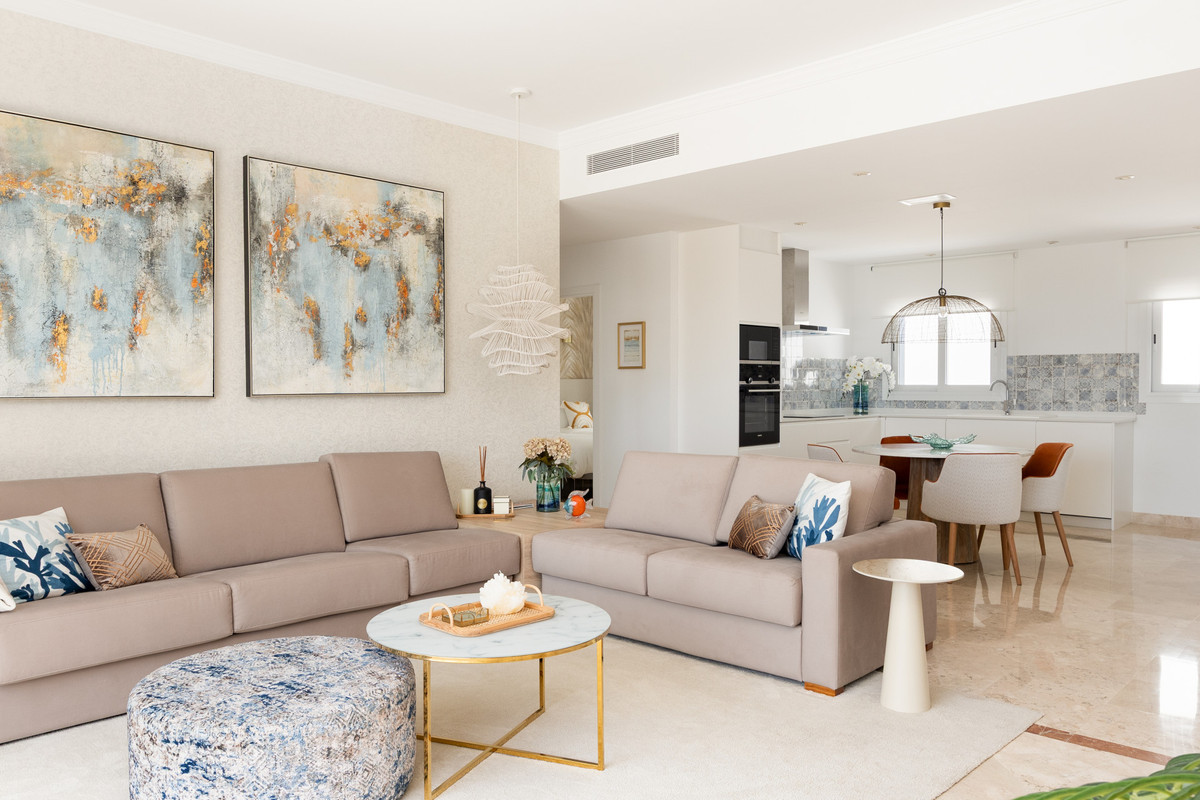 2 Bed Apartment for sale in Benahavís Costa Del Sol, Málaga, Spain