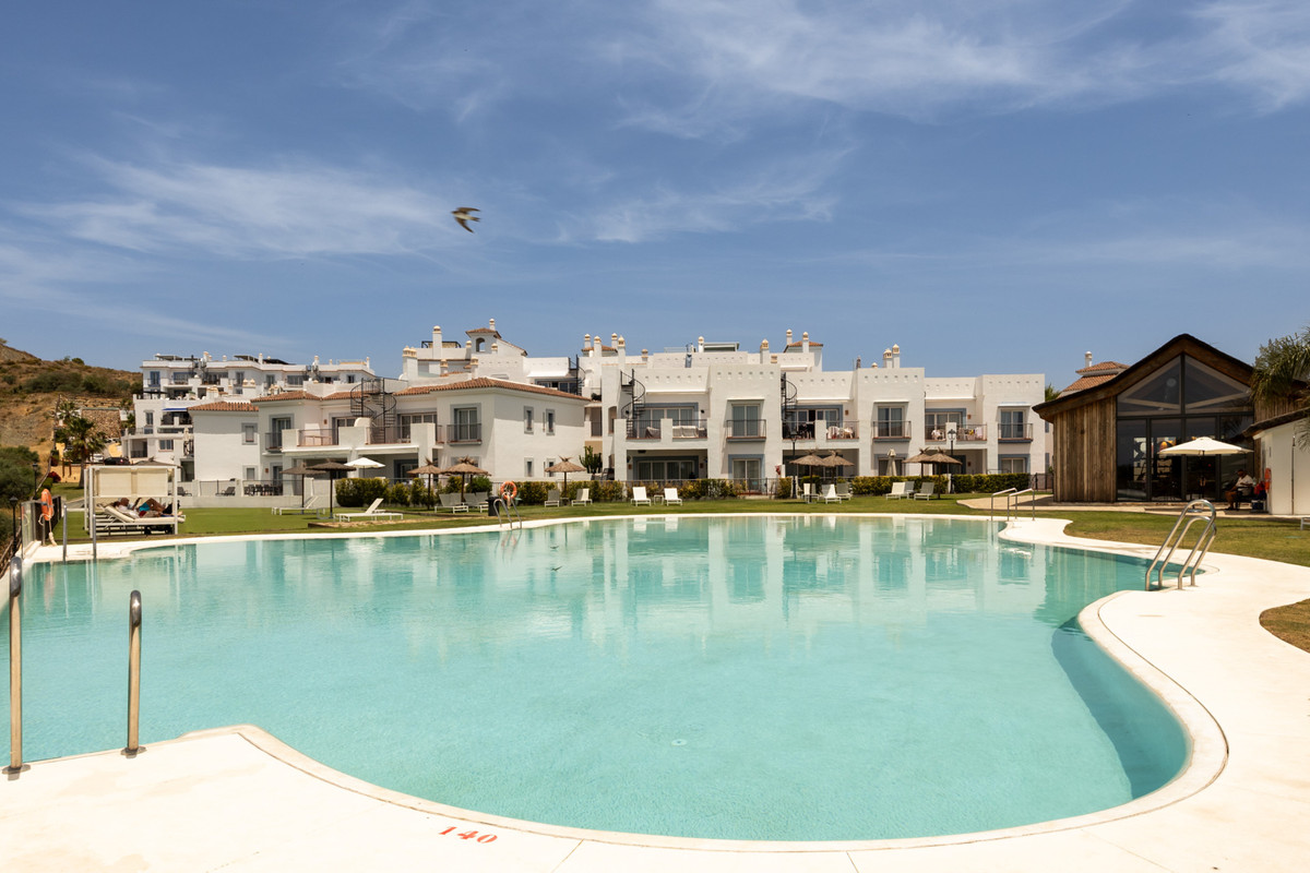 2 Bed Apartment for sale in Benahavís Costa Del Sol, Málaga, Spain