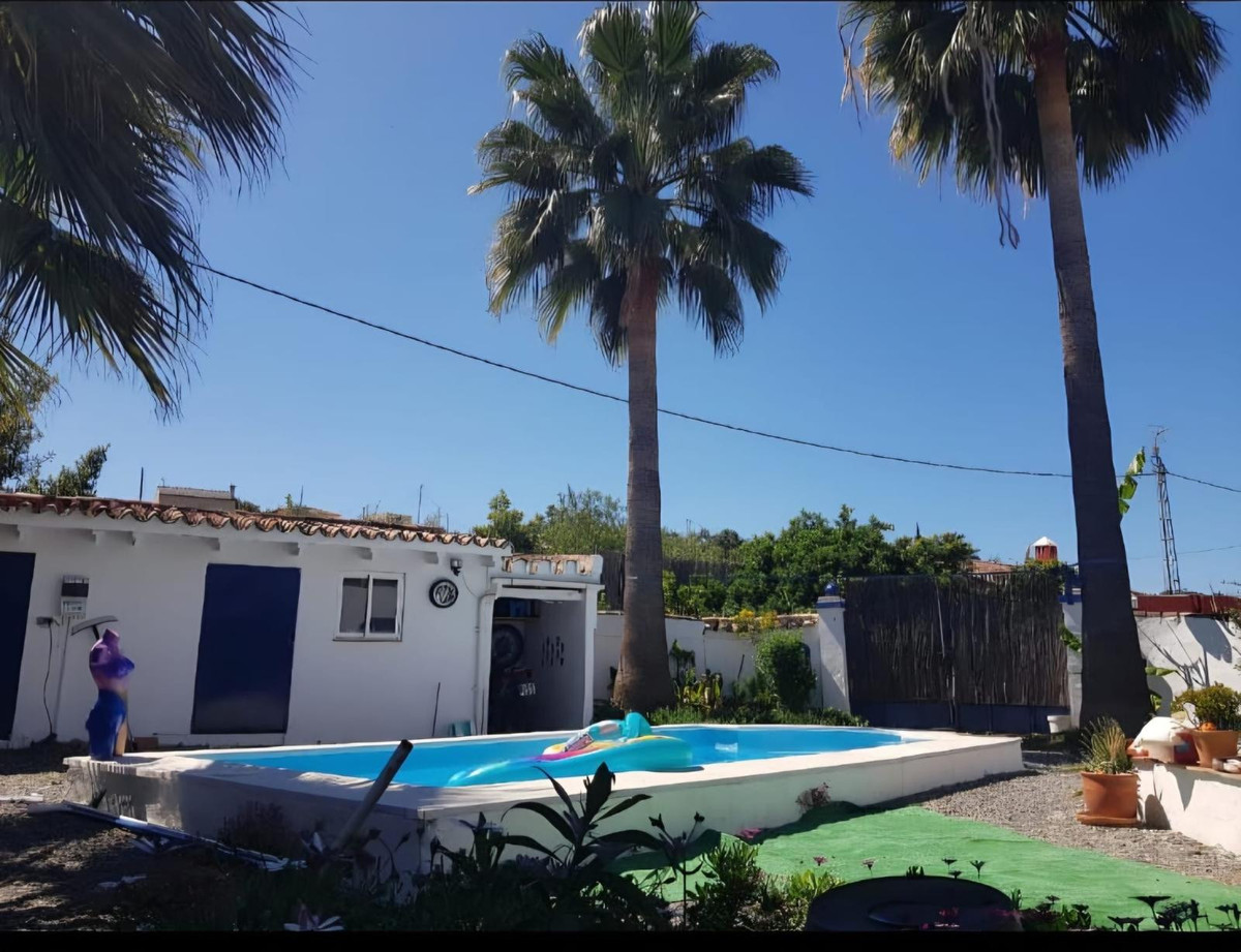 Se vende Finca - Cortijo de 4 dormitorios en Costa Del Sol, Málaga, España