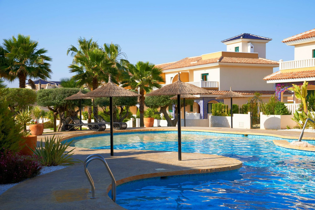 2 Bed Townhouse for sale in Dona Pepa Costa Blanca, Alicante, Spain