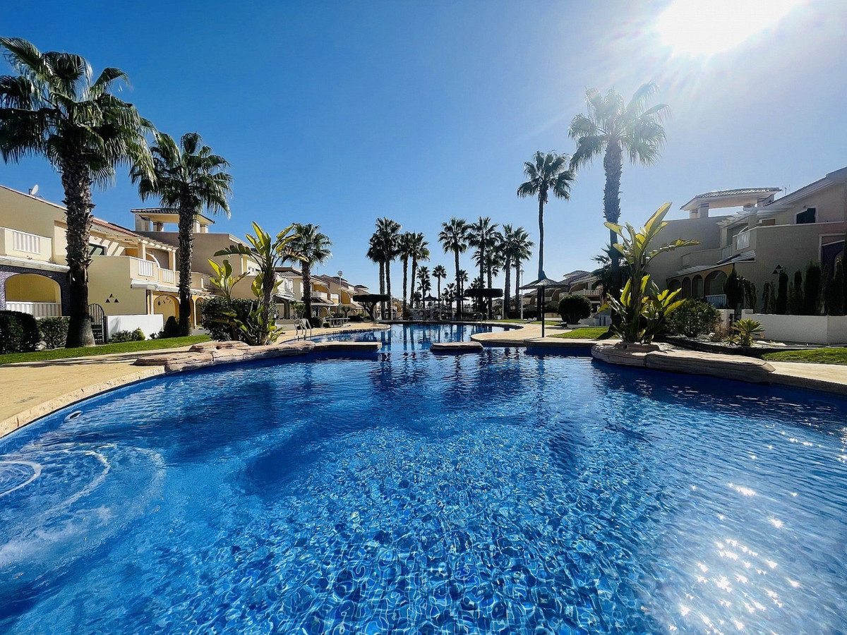 2 Bed Townhouse for sale in Dona Pepa Costa Blanca, Alicante, Spain
