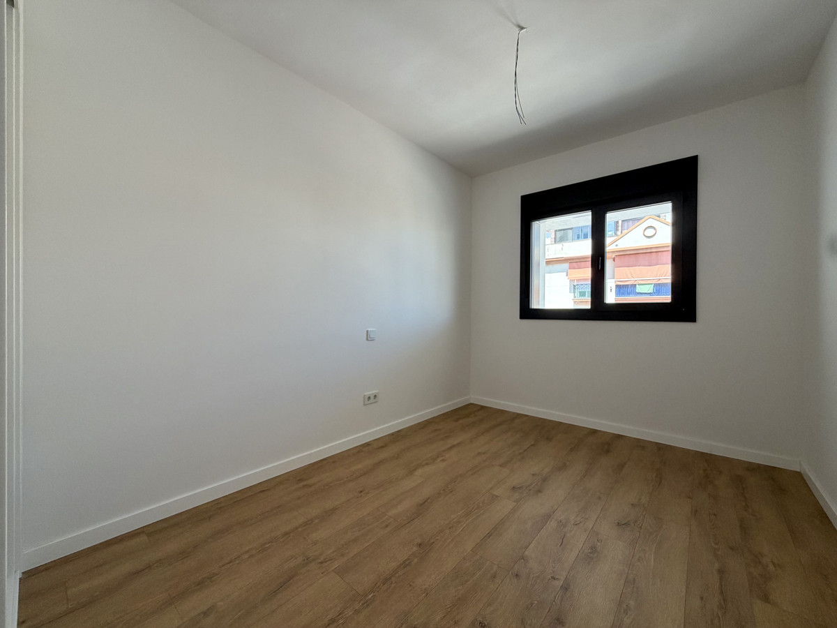 2 Bed Apartment for sale in Estepona Costa Del Sol, Málaga, Spain