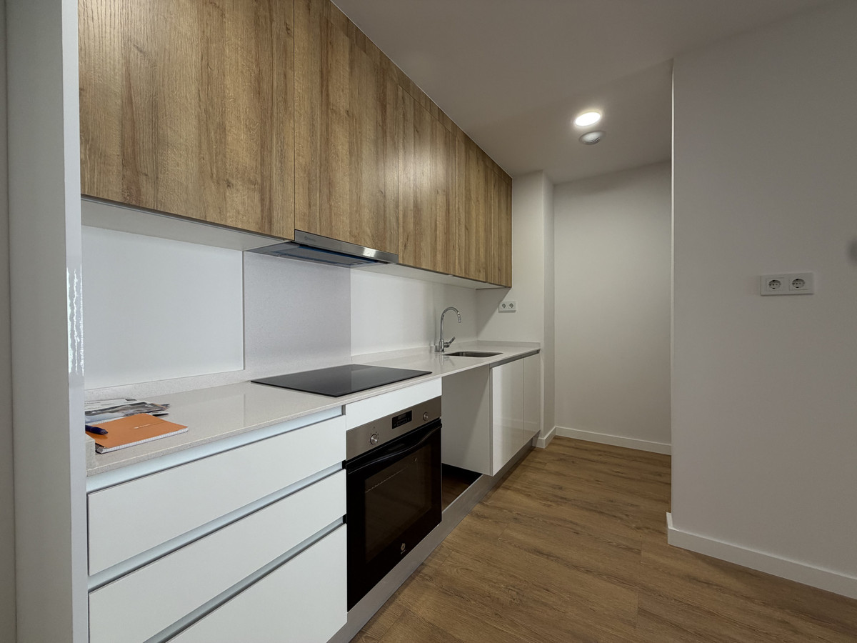 2 Bed Apartment for sale in Estepona Costa Del Sol, Málaga, Spain