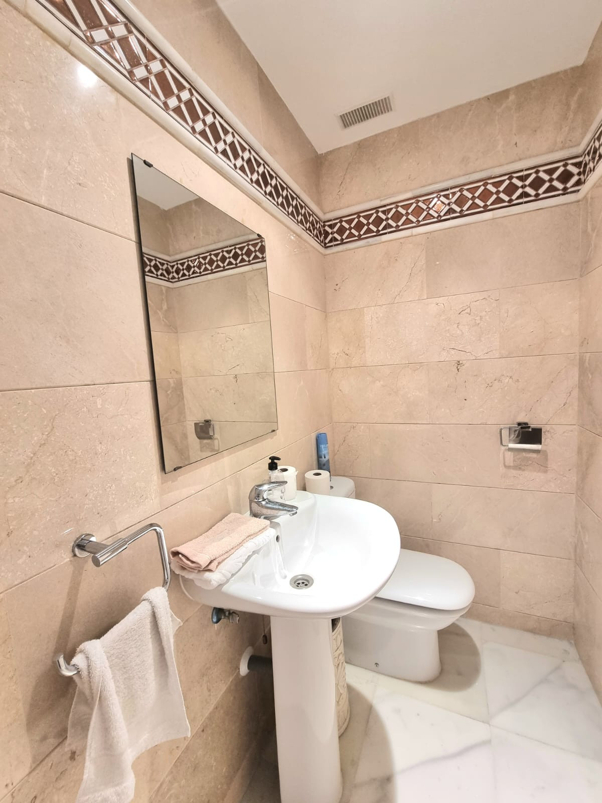 2 Bed Apartment for sale in Nueva Andalucía Costa Del Sol, Málaga, Spain