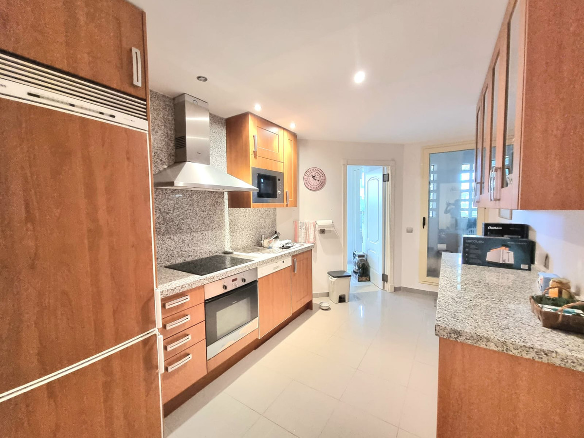 2 Bed Apartment for sale in Nueva Andalucía Costa Del Sol, Málaga, Spain
