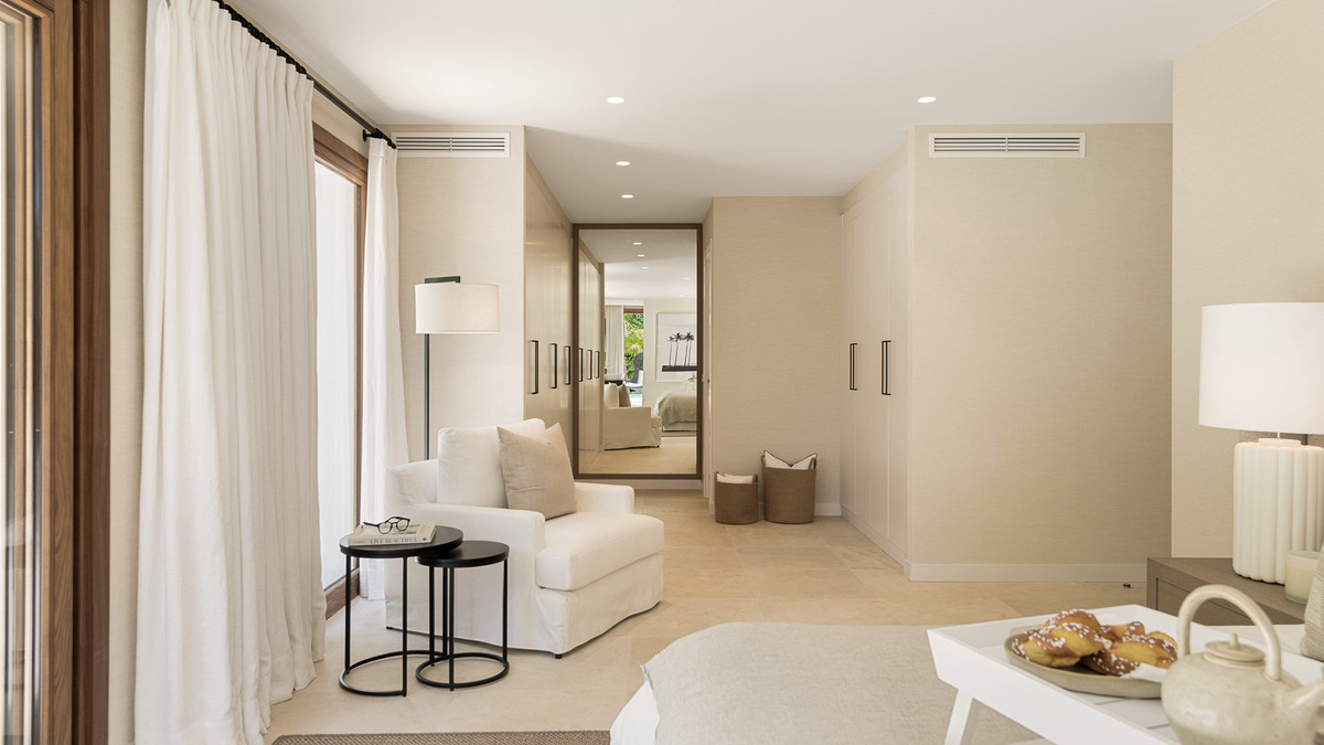 4 Bed Townhouse for sale in Las Brisas Costa Del Sol, Málaga, Spain