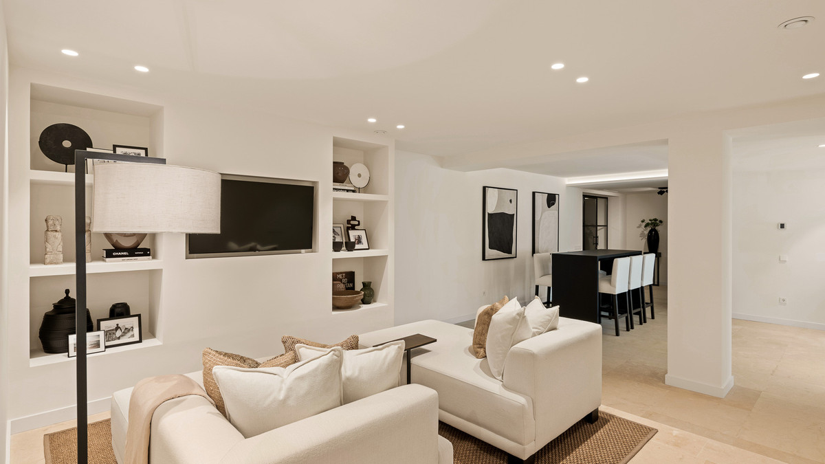 4 Bed Townhouse for sale in Las Brisas Costa Del Sol, Málaga, Spain