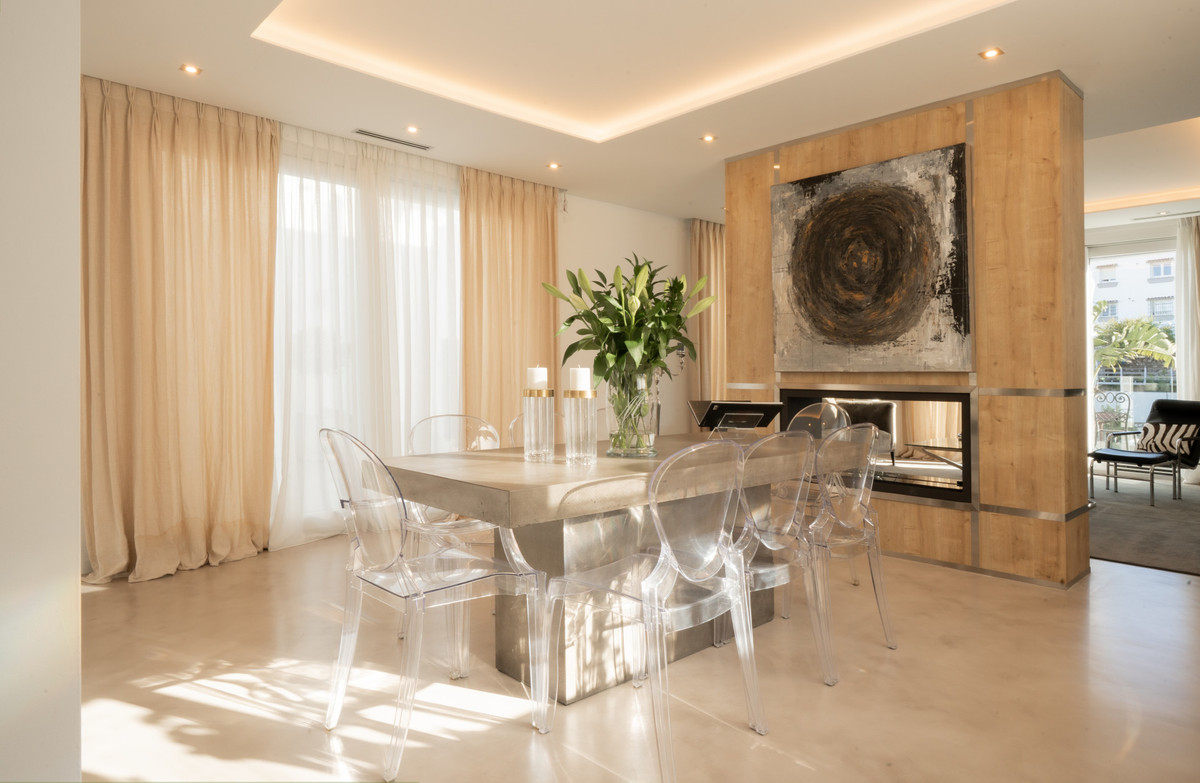 5 Bed Townhouse for sale in Torrenueva Costa Del Sol, Málaga, Spain
