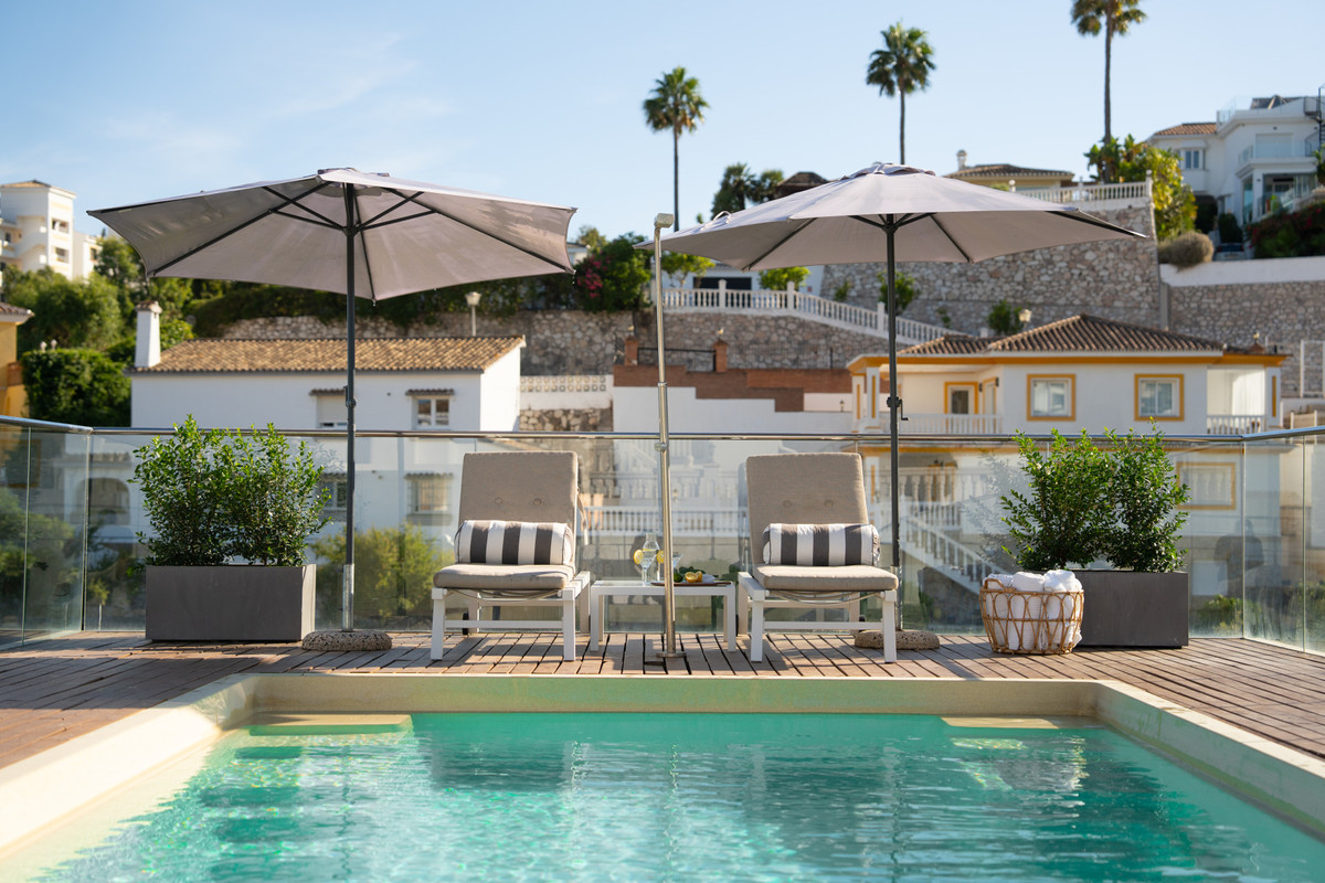 5 Bed Townhouse for sale in Torrenueva Costa Del Sol, Málaga, Spain