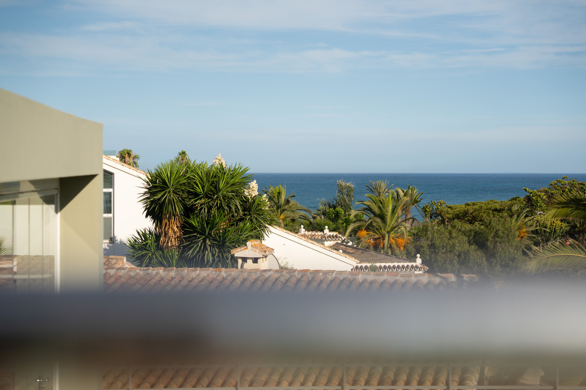 5 Bed Townhouse for sale in Torrenueva Costa Del Sol, Málaga, Spain