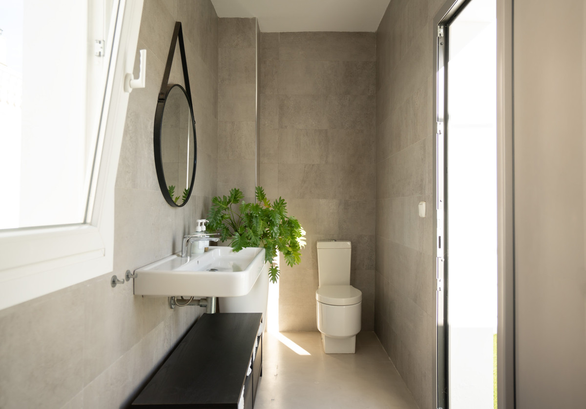 5 Bed Townhouse for sale in Torrenueva Costa Del Sol, Málaga, Spain