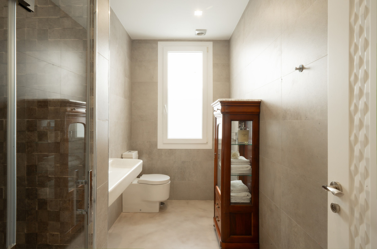 5 Bed Townhouse for sale in Torrenueva Costa Del Sol, Málaga, Spain