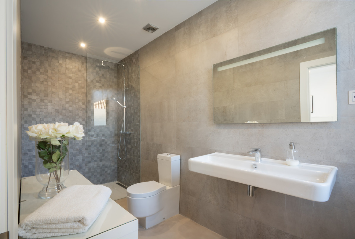 5 Bed Townhouse for sale in Torrenueva Costa Del Sol, Málaga, Spain