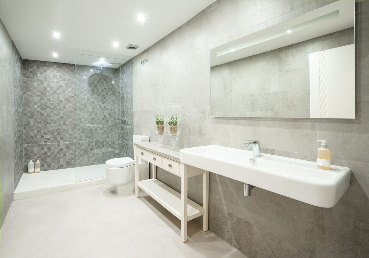 5 Bed Townhouse for sale in Torrenueva Costa Del Sol, Málaga, Spain