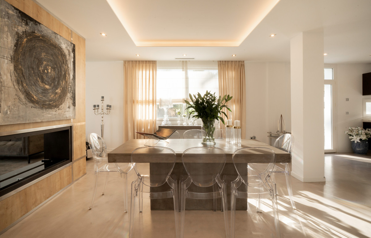 5 Bed Townhouse for sale in Torrenueva Costa Del Sol, Málaga, Spain