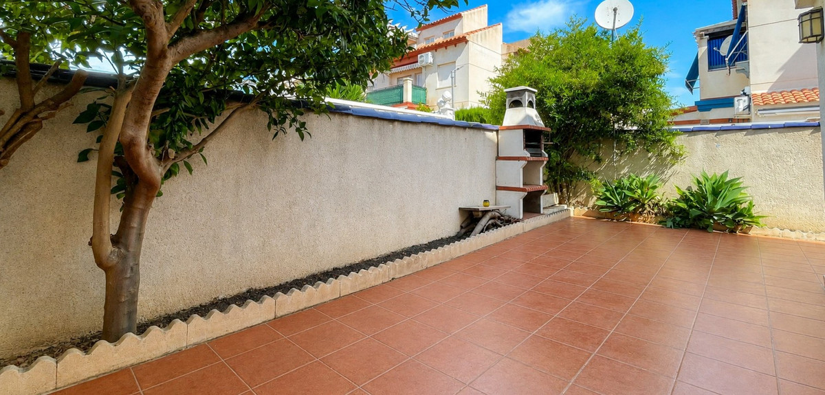 2 Bed Townhouse for sale in Playa Flamenca Costa Blanca, Alicante, Spain