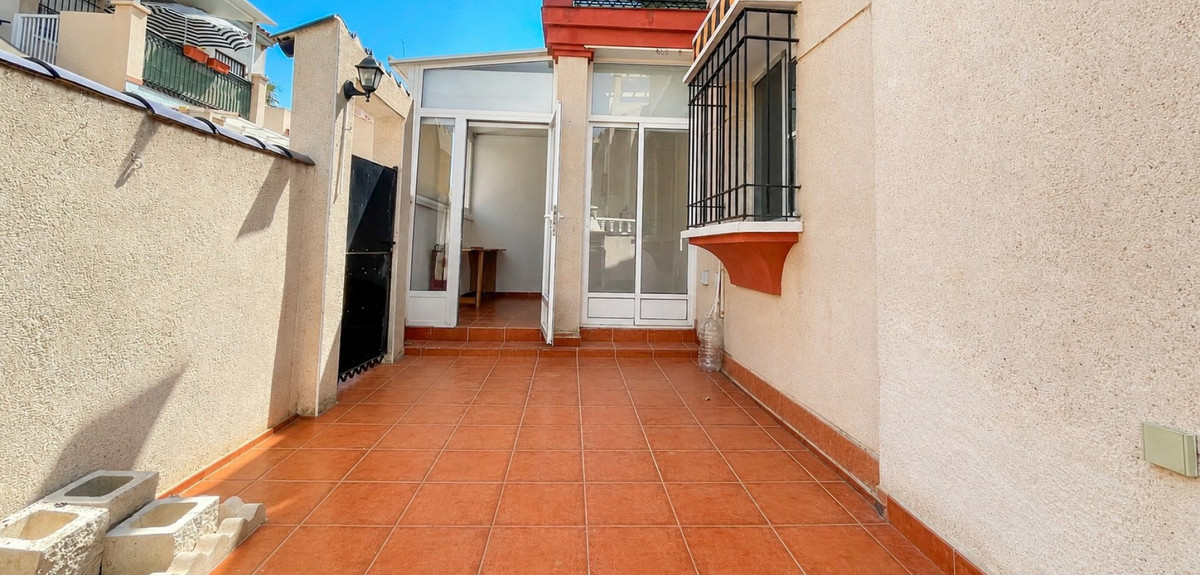 2 Bed Townhouse for sale in Playa Flamenca Costa Blanca, Alicante, Spain