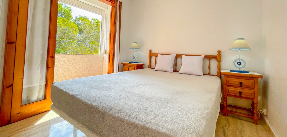 2 Bed Townhouse for sale in Playa Flamenca Costa Blanca, Alicante, Spain