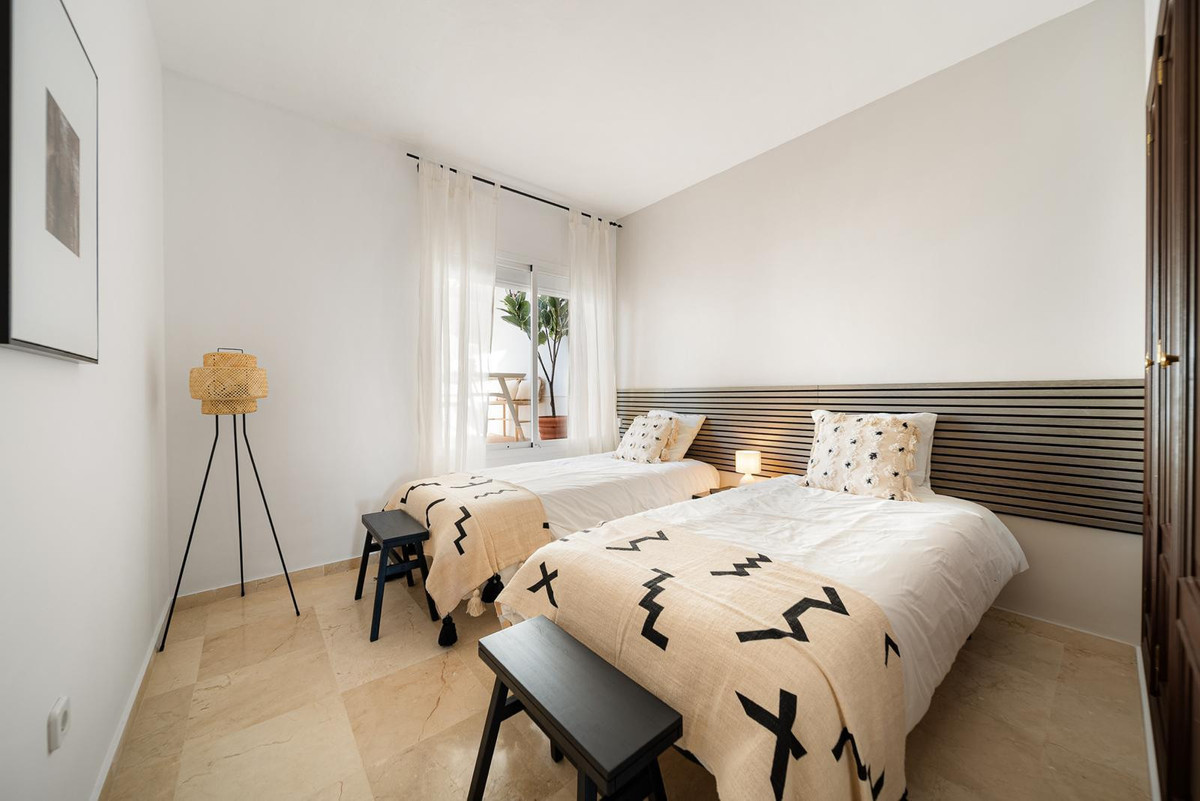 2 Bed Apartment for sale in Nueva Andalucía Costa Del Sol, Málaga, Spain