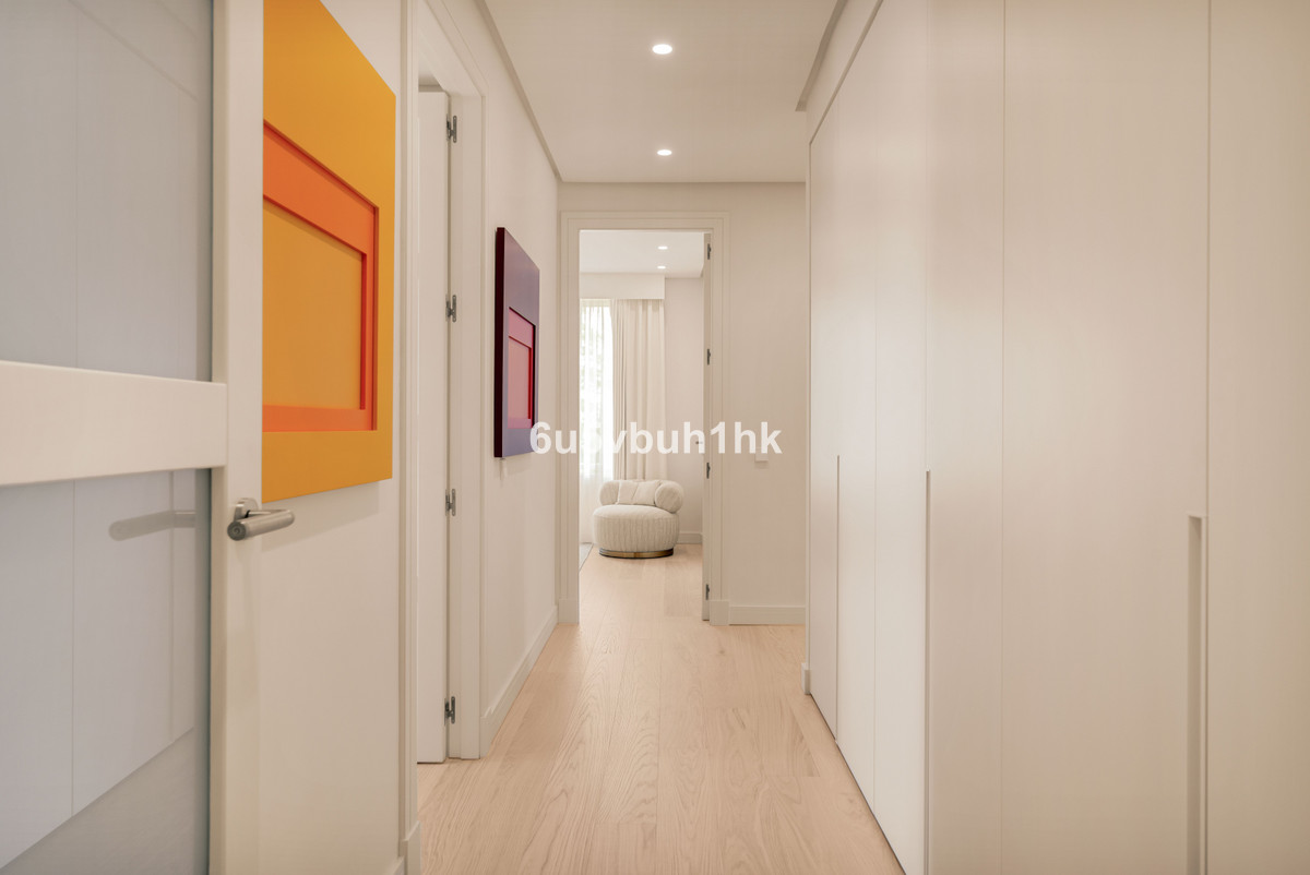 3 Bed Apartment for sale in Marbella Costa Del Sol, Málaga, Spain