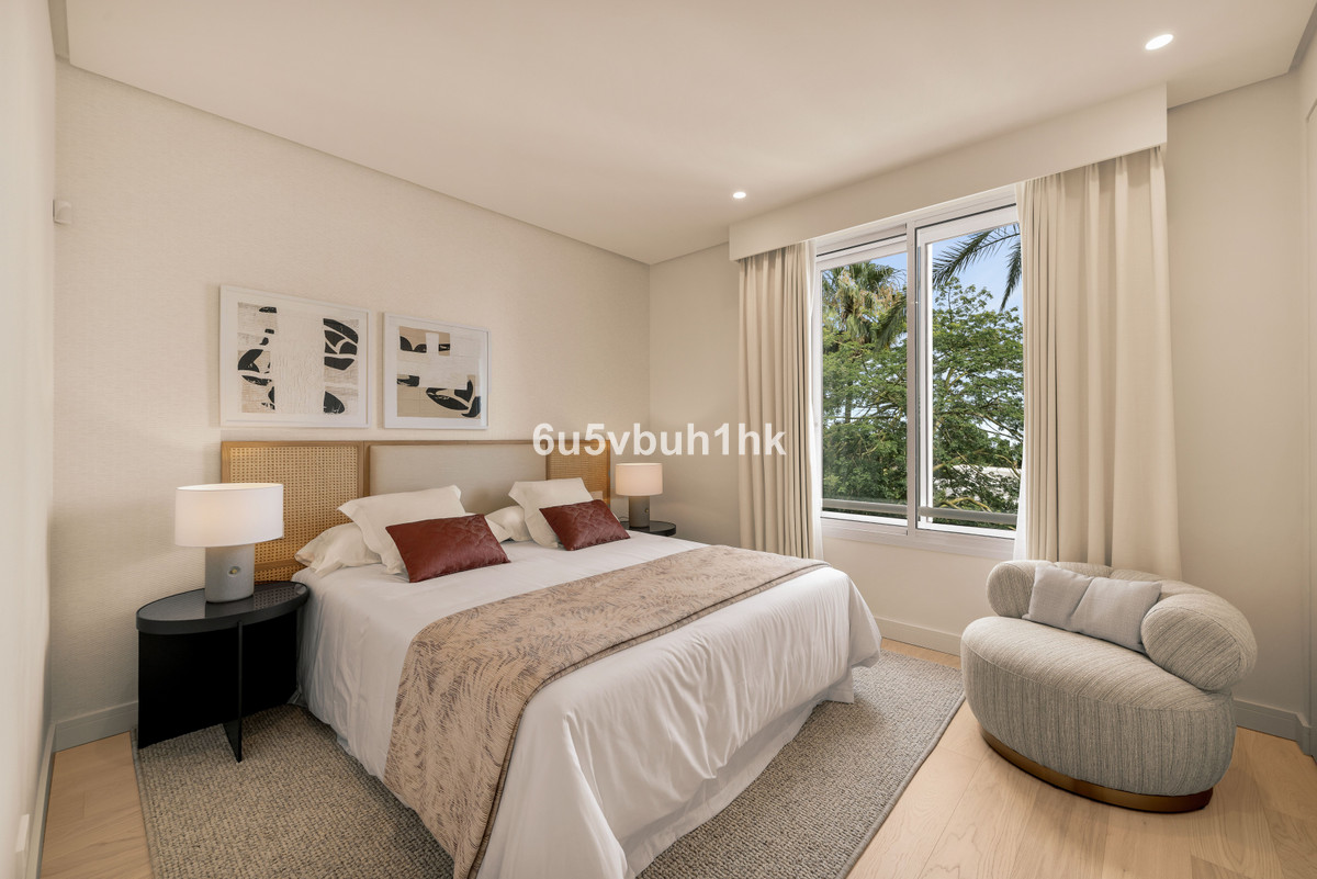 3 Bed Apartment for sale in Marbella Costa Del Sol, Málaga, Spain