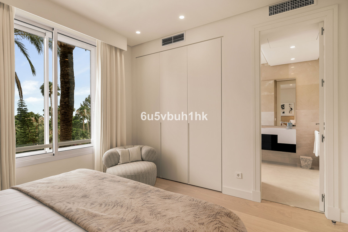 3 Bed Apartment for sale in Marbella Costa Del Sol, Málaga, Spain