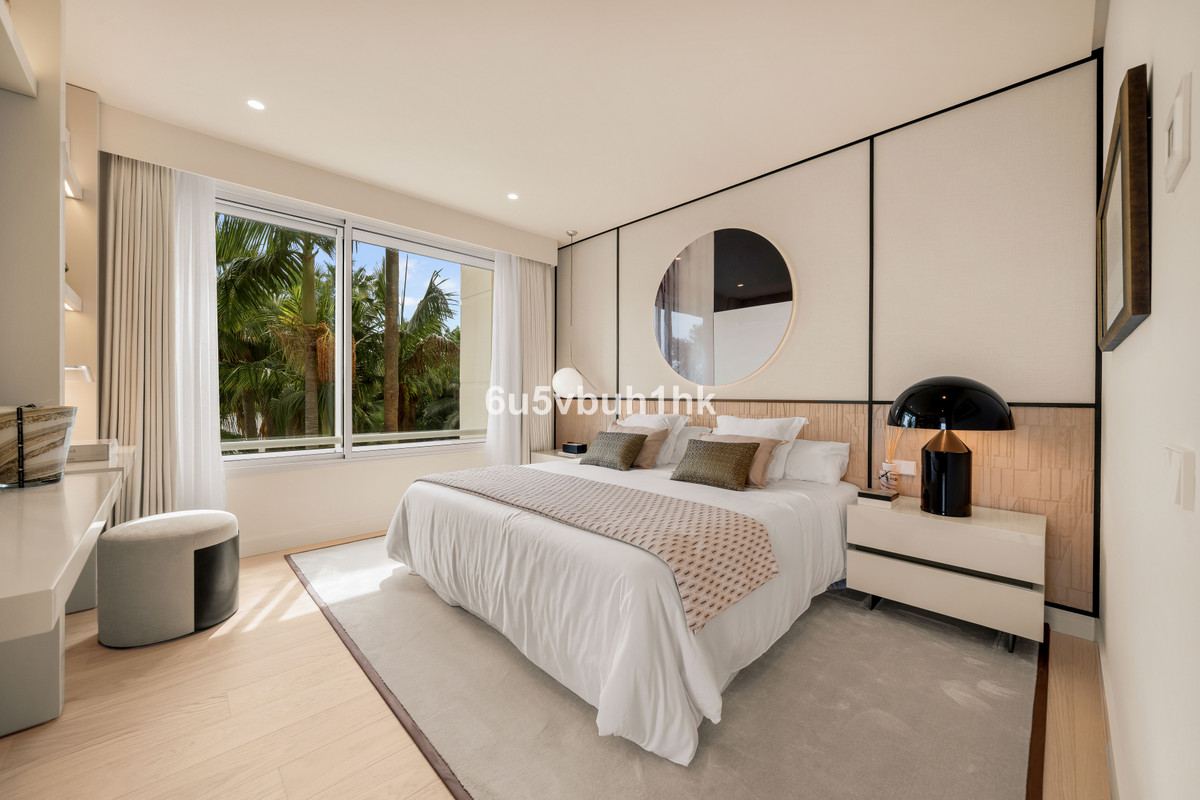 3 Bed Apartment for sale in Marbella Costa Del Sol, Málaga, Spain