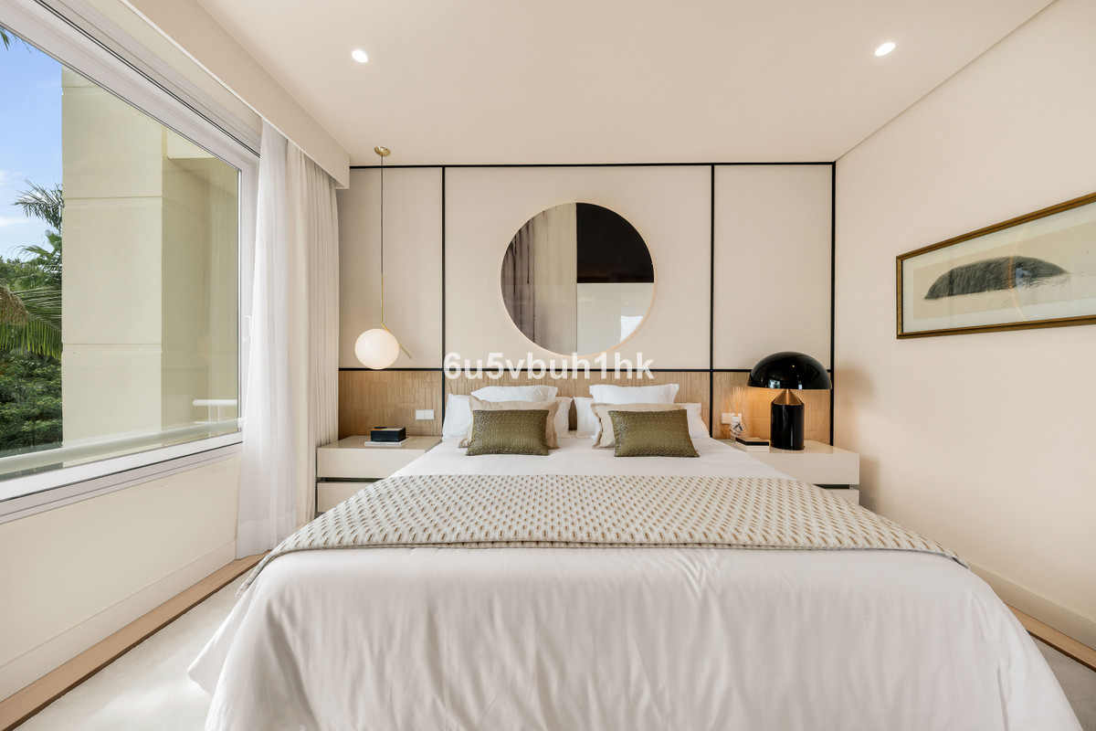 3 Bed Apartment for sale in Marbella Costa Del Sol, Málaga, Spain