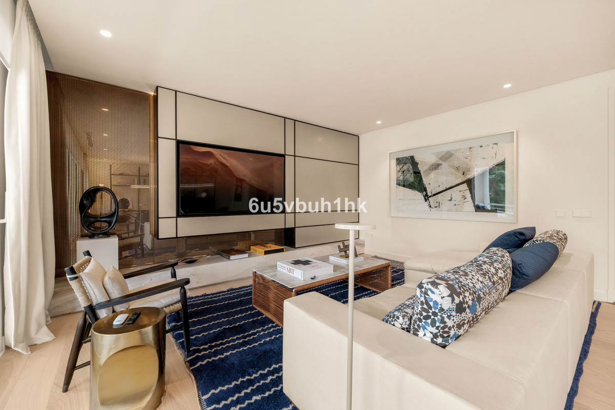 3 Bed Apartment for sale in Marbella Costa Del Sol, Málaga, Spain
