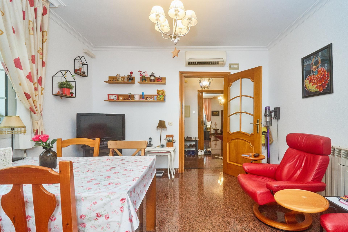 Se vende Villa - Chalet de 5 dormitorios en Costa Del Sol, Málaga, España