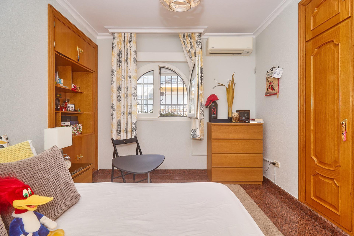 Se vende Villa - Chalet de 5 dormitorios en Costa Del Sol, Málaga, España