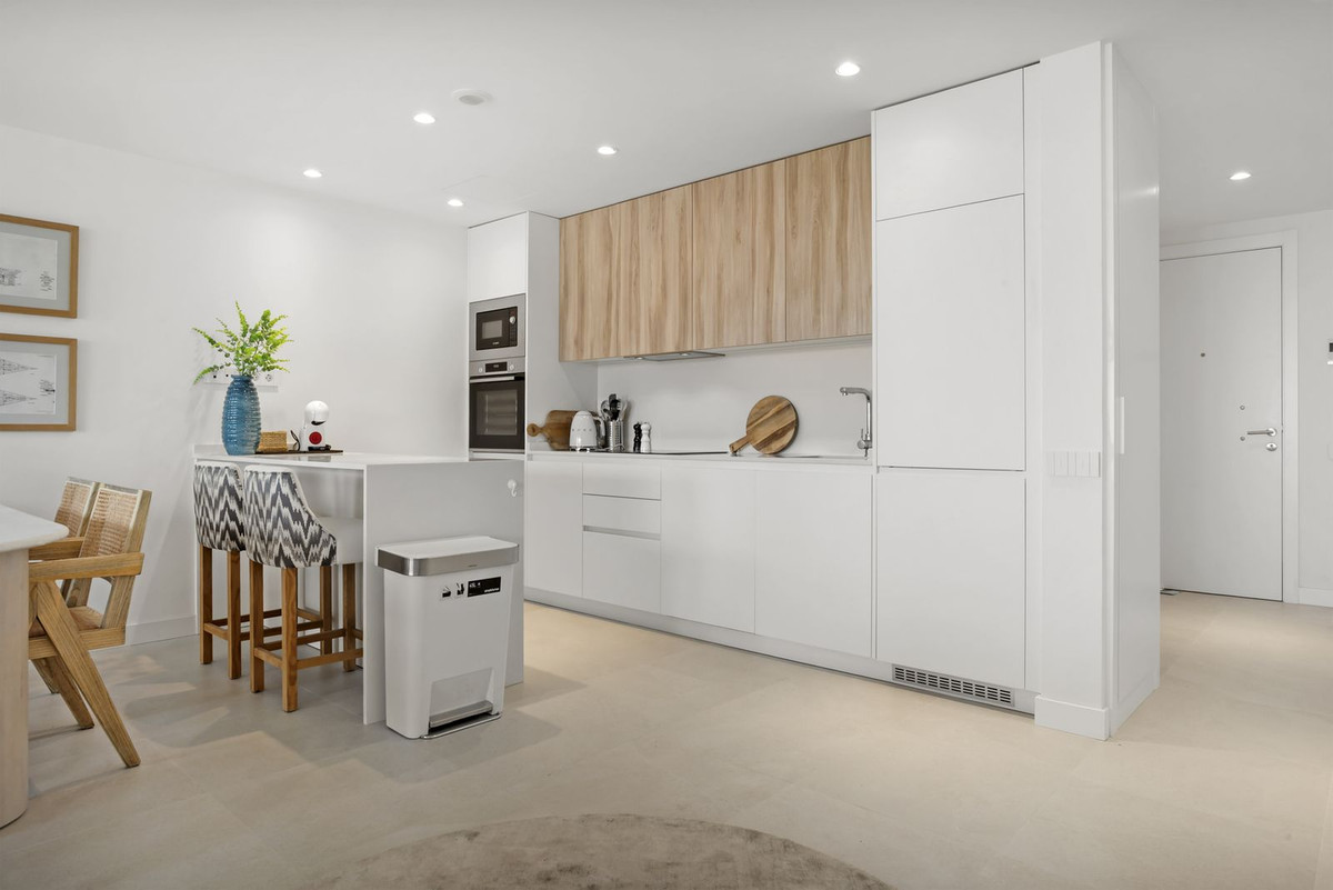 2 Bed Apartment for sale in Selwo Costa Del Sol, Málaga, Spain