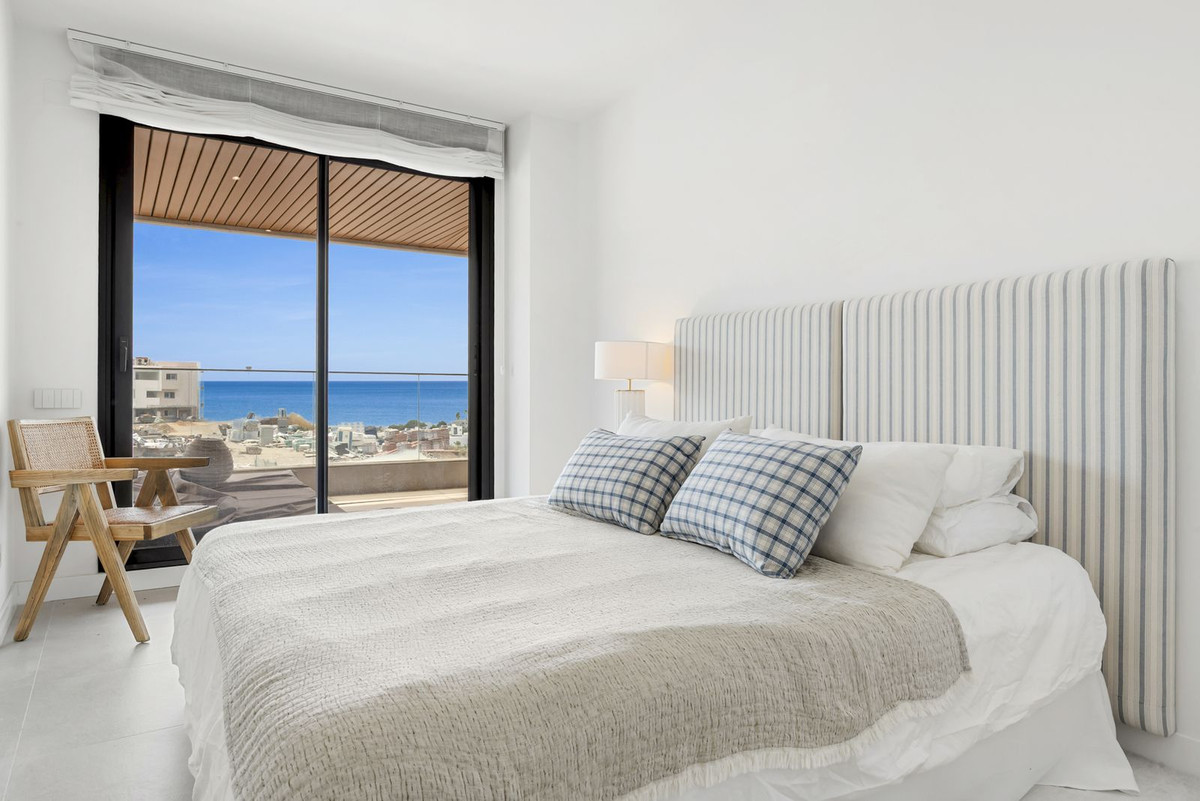 2 Bed Apartment for sale in Selwo Costa Del Sol, Málaga, Spain