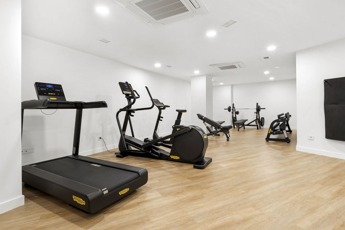 2 Bed Apartment for sale in Selwo Costa Del Sol, Málaga, Spain