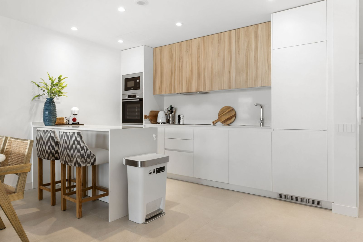 2 Bed Apartment for sale in Selwo Costa Del Sol, Málaga, Spain