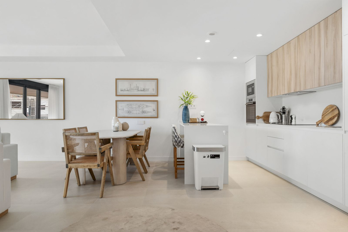 2 Bed Apartment for sale in Selwo Costa Del Sol, Málaga, Spain