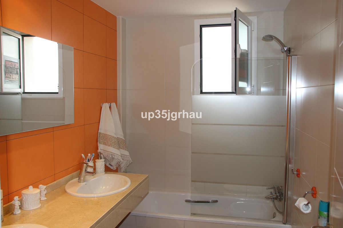 2 Bed Apartment for sale in Valle Romano Costa Del Sol, Málaga, Spain