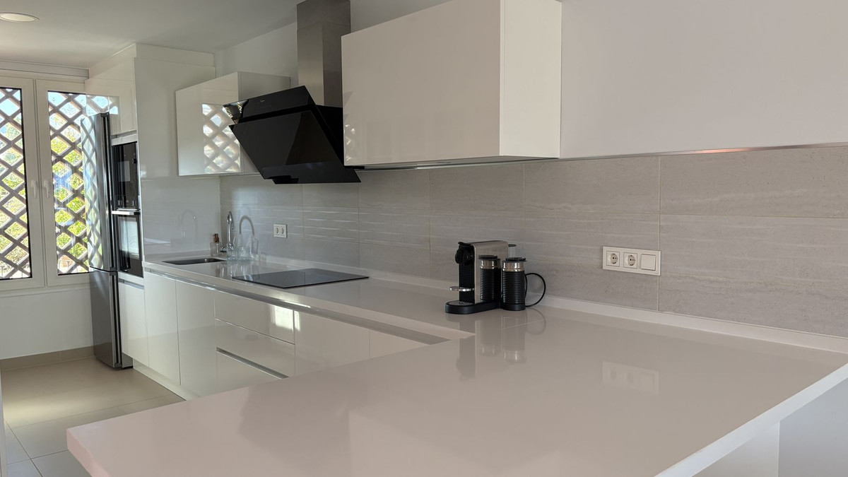 4 Bed Townhouse for sale in Atalaya Costa Del Sol, Málaga, Spain