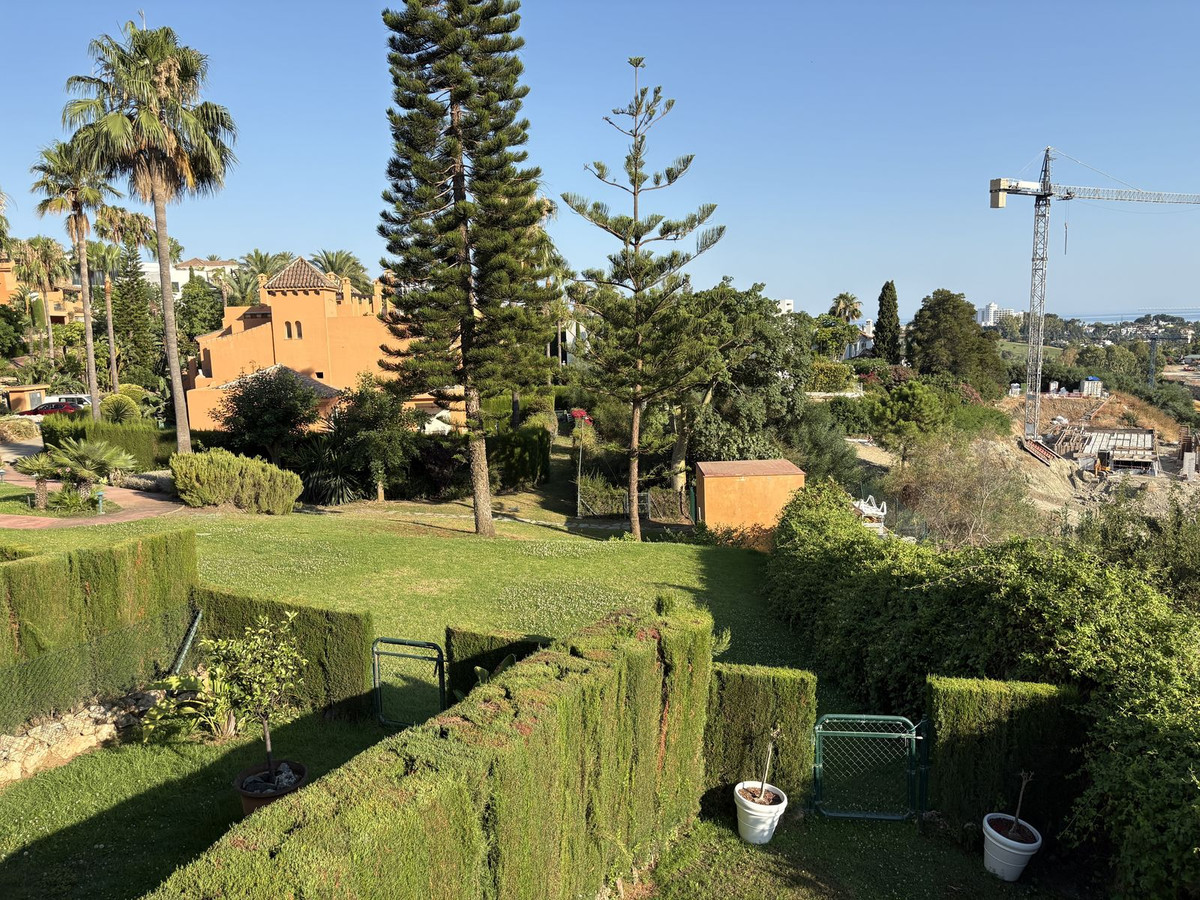 4 Bed Townhouse for sale in Atalaya Costa Del Sol, Málaga, Spain